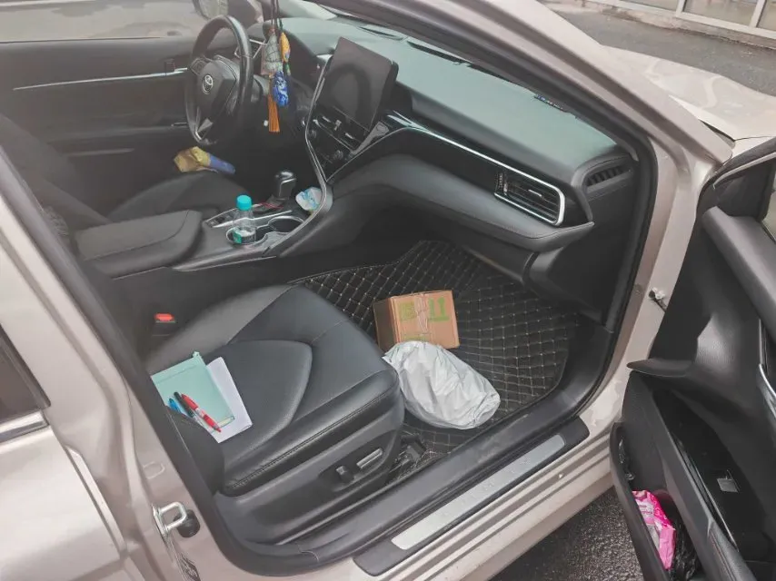 2021 Toyota Camry 2.5L 209HP L4 8AT,autocango,china used car exporter,china ev exporter,chinese used car exporter,chinese used ev exporter