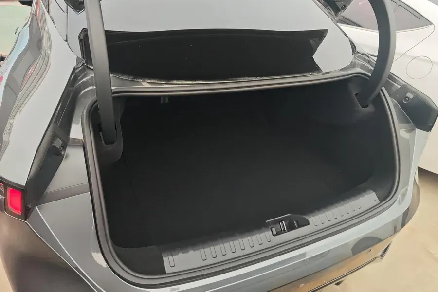 2024 LYNK&CO 01 2.0T 254HP L4 8AT,autocango,china used car exporter,china ev exporter,chinese used car exporter,chinese used ev exporter