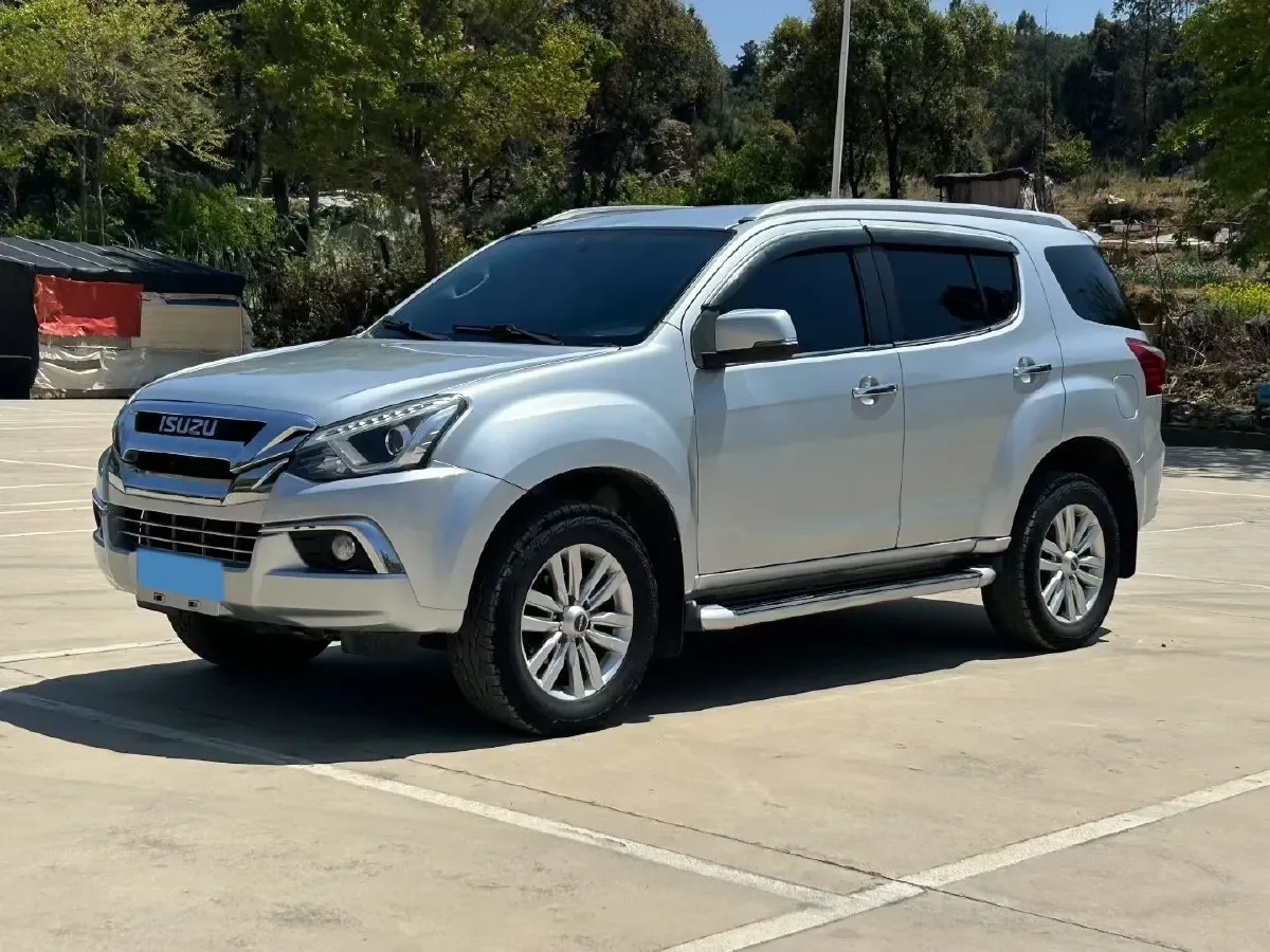2020 Isuzu Mu-X 1.9T 166HP L4 6AT,autocango,china used car exporter,china ev exporter,chinese used car exporter,chinese used ev exporter