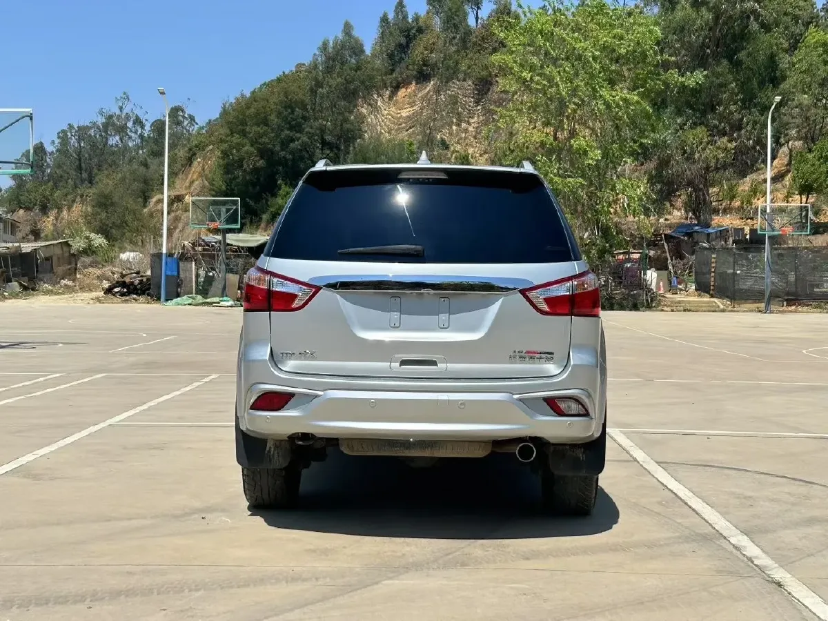 2020 Isuzu Mu-X 1.9T 166HP L4 6AT,autocango,china used car exporter,china ev exporter,chinese used car exporter,chinese used ev exporter