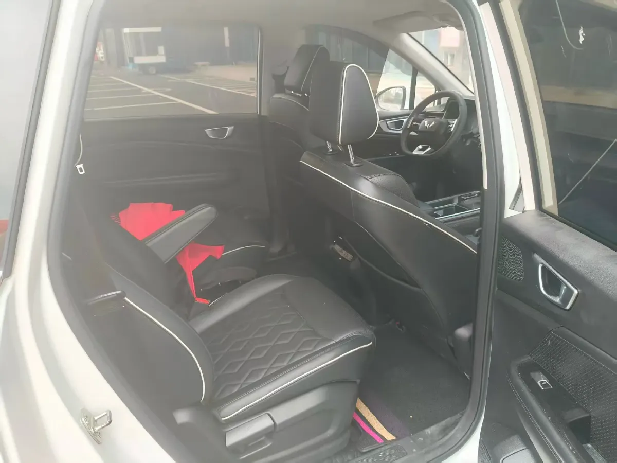 2022 Venucia T60 1.6L 126HP L4 CVT,autocango,china used car exporter,china ev exporter,chinese used car exporter,chinese used ev exporter