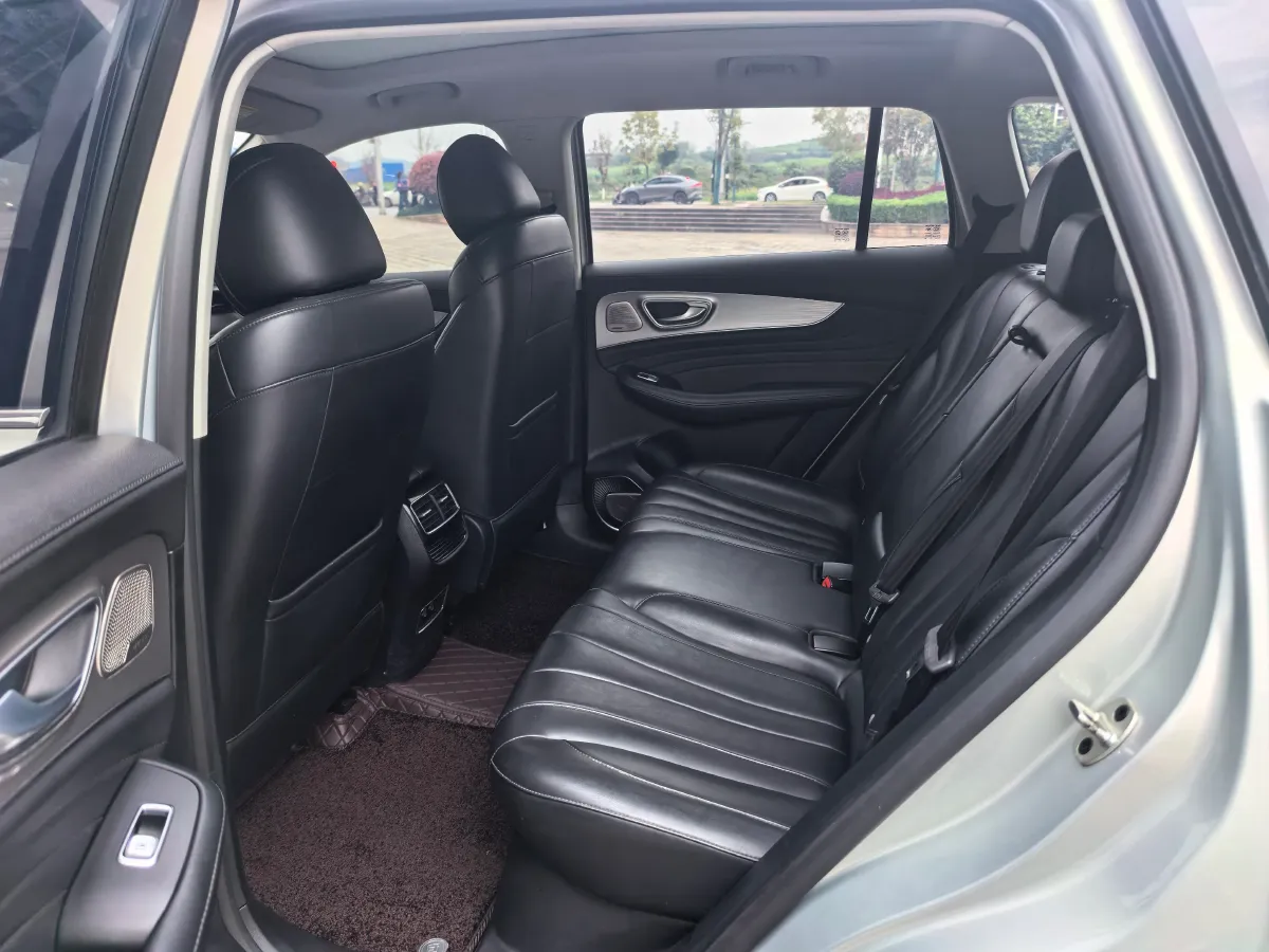 2019 Roewe RX5 MAX 1.5T 173HP L4 6AT,autocango,china used car exporter,china ev exporter,chinese used car exporter,chinese used ev exporter