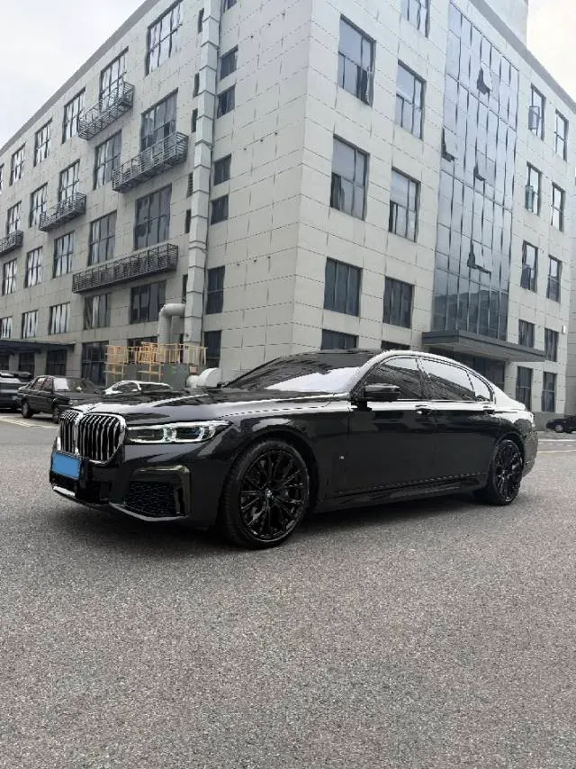 2019 BMW 7 Series 3.0T 340HP L6 8AT,autocango,china used car exporter,china ev exporter,chinese used car exporter,chinese used ev exporter