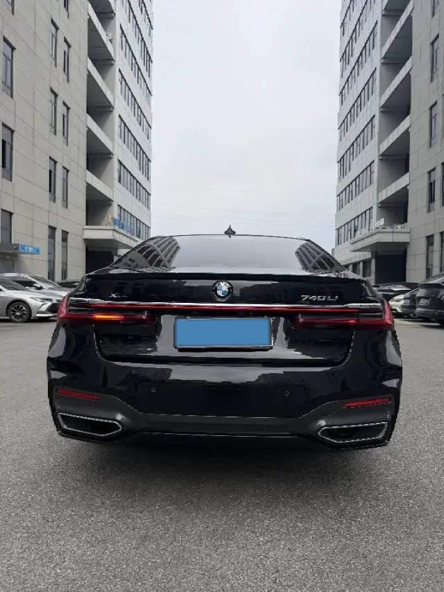 2019 BMW 7 Series 3.0T 340HP L6 8AT,autocango,china used car exporter,china ev exporter,chinese used car exporter,chinese used ev exporter