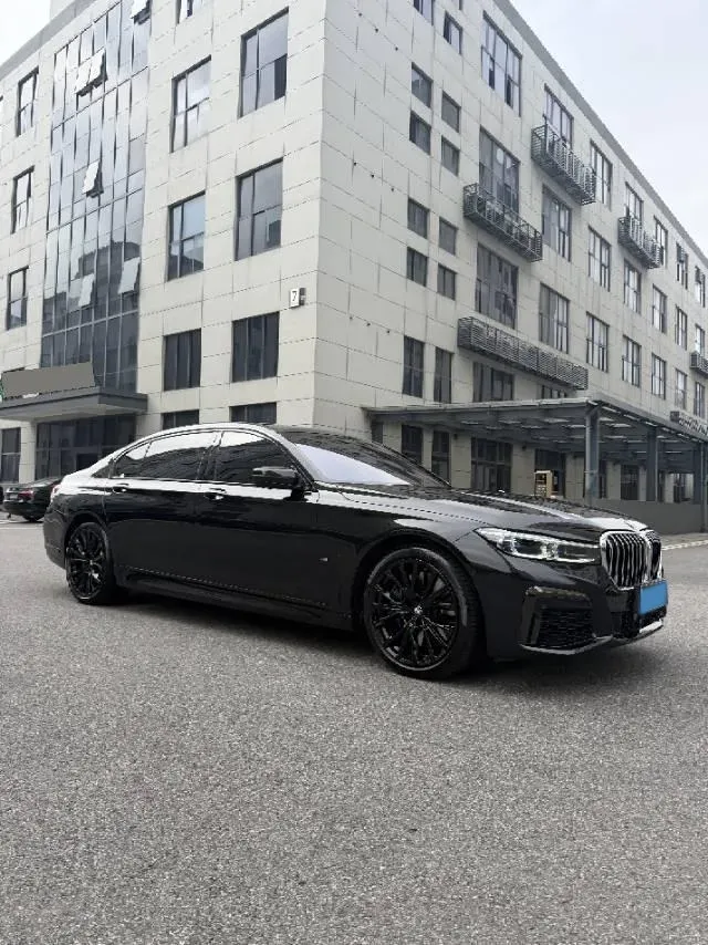 2019 BMW 7 Series 3.0T 340HP L6 8AT,autocango,china used car exporter,china ev exporter,chinese used car exporter,chinese used ev exporter
