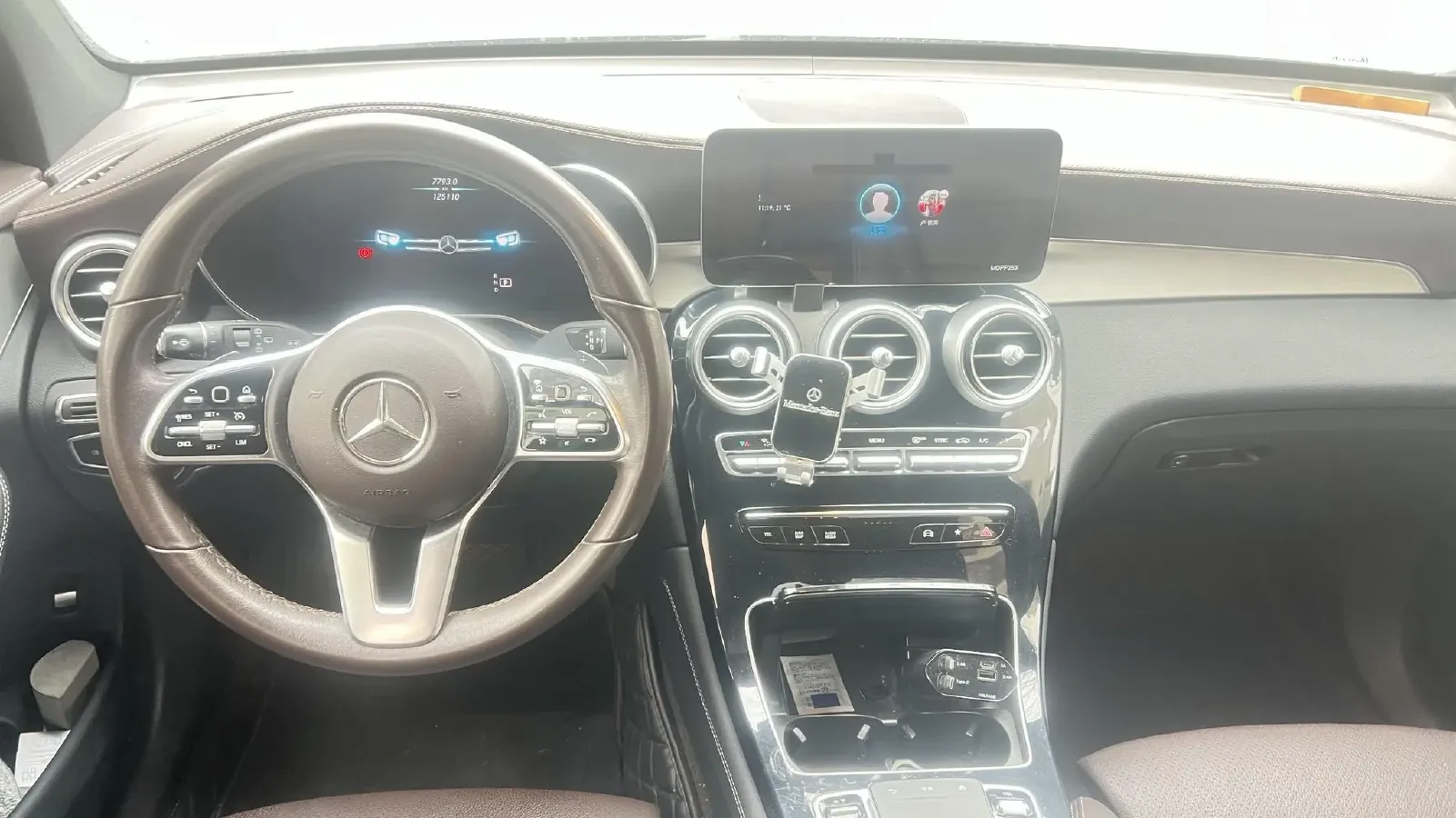 2021 Mercedes-Benz GLC Class 2.0T 197HP L4 9AT,autocango,china used car exporter,china ev exporter,chinese used car exporter,chinese used ev exporter