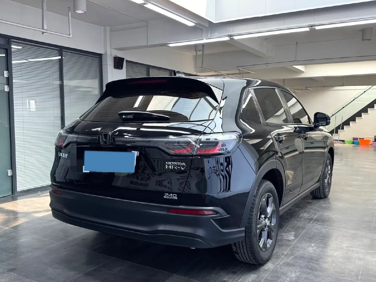 2023 Honda HR-V 1.5T 182HP L4 CVT,autocango,china used car exporter,china ev exporter,chinese used car exporter,chinese used ev exporter