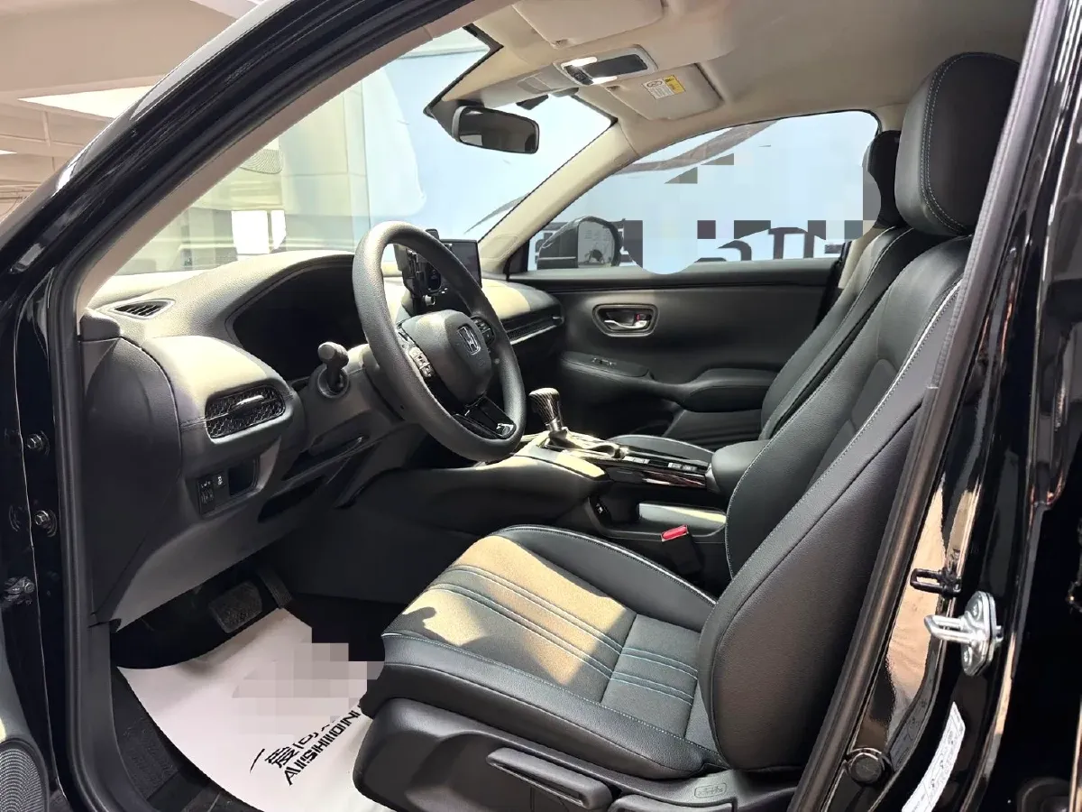 2023 Honda HR-V 1.5T 182HP L4 CVT,autocango,china used car exporter,china ev exporter,chinese used car exporter,chinese used ev exporter