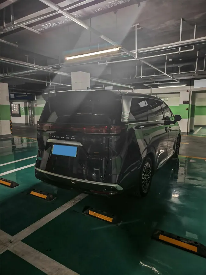 2022 HongQi HS7 3.0T 337HP V6 8AT,autocango,china used car exporter,china ev exporter,chinese used car exporter,chinese used ev exporter