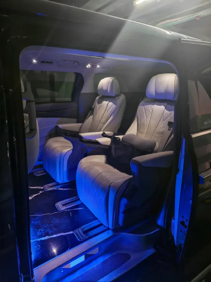 2022 HongQi HS7 3.0T 337HP V6 8AT,autocango,china used car exporter,china ev exporter,chinese used car exporter,chinese used ev exporter