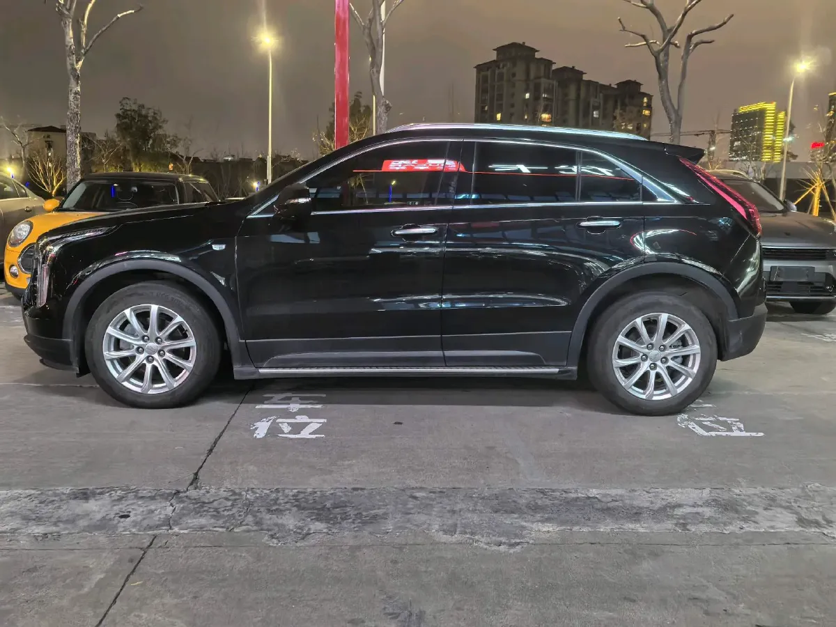 2022 Cadillac XT4 2.0T 237HP L4 9AT,autocango,china used car exporter,china ev exporter,chinese used car exporter,chinese used ev exporter