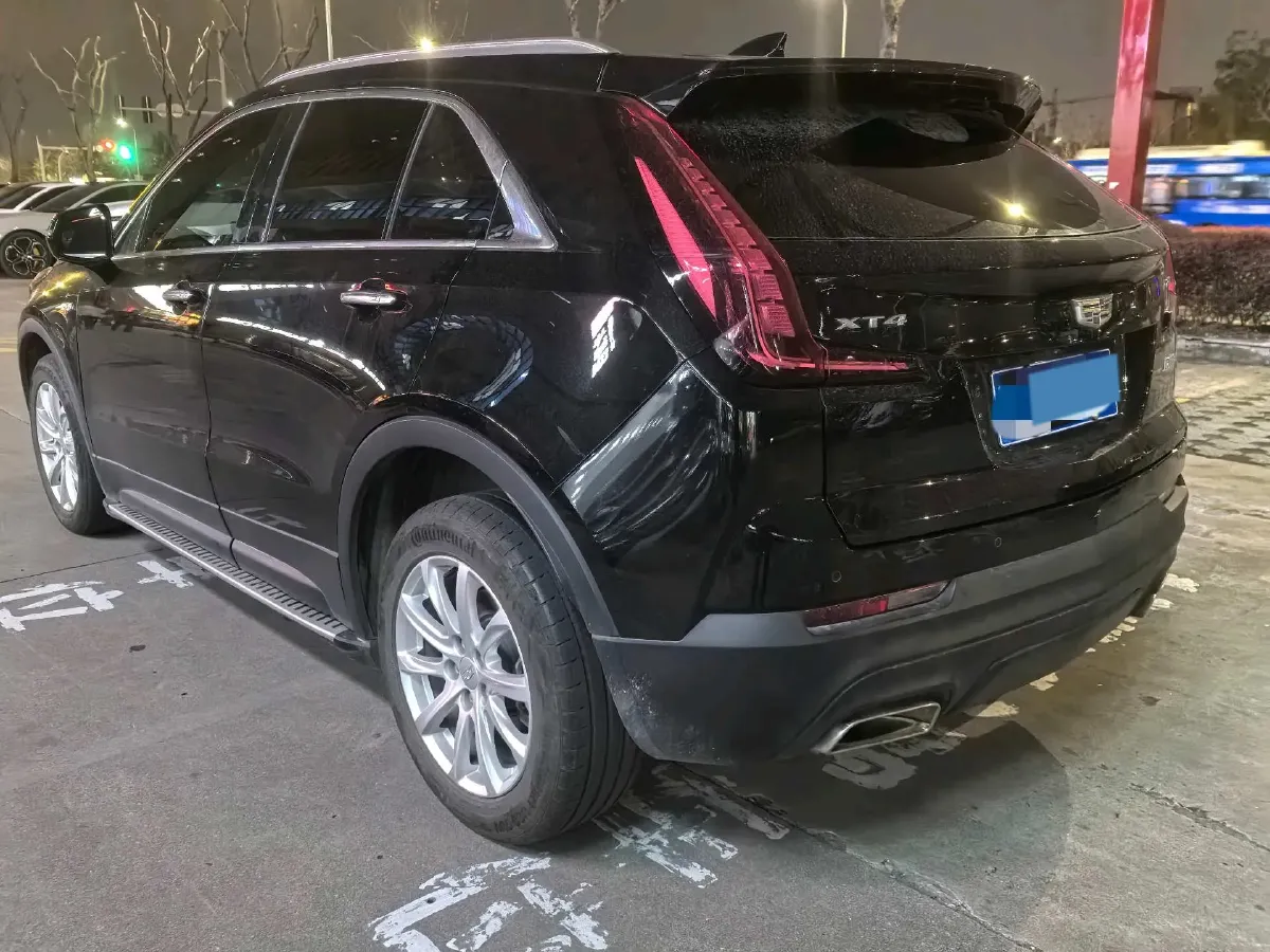 2022 Cadillac XT4 2.0T 237HP L4 9AT,autocango,china used car exporter,china ev exporter,chinese used car exporter,chinese used ev exporter