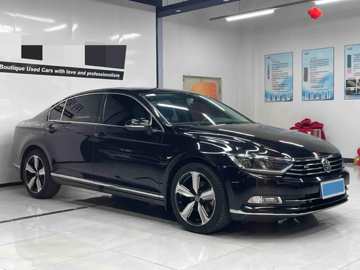 2018 Volkswagen Magotan 1.8T 180HP L4 7DCT,autocango,china used car exporter,china ev exporter,chinese used car exporter,chinese used ev exporter
