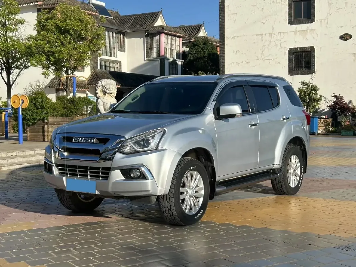 2020 Isuzu Mu-X 1.9T 166HP L4 6AT,autocango,china used car exporter,china ev exporter,chinese used car exporter,chinese used ev exporter