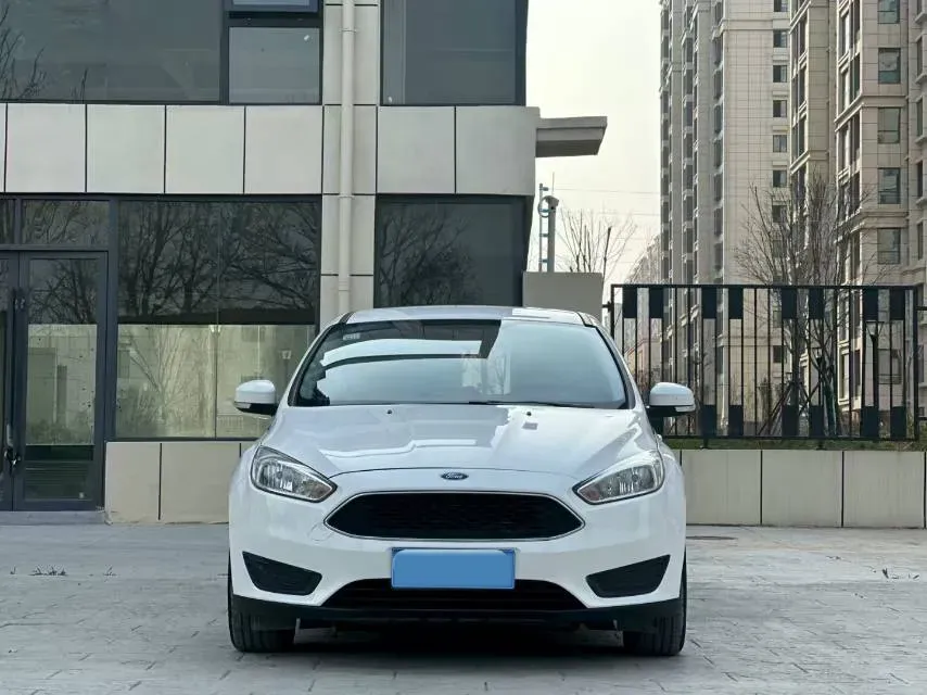 2018 Ford Focus 1.6L 125HP L4 6DCT,autocango,china used car exporter,china ev exporter,chinese used car exporter,chinese used ev exporter