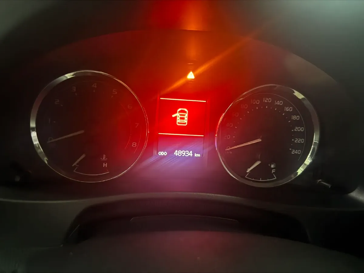 2017 Toyota Corolla 1.2T 116HP L4 CVT,autocango,china used car exporter,china ev exporter,chinese used car exporter,chinese used ev exporter