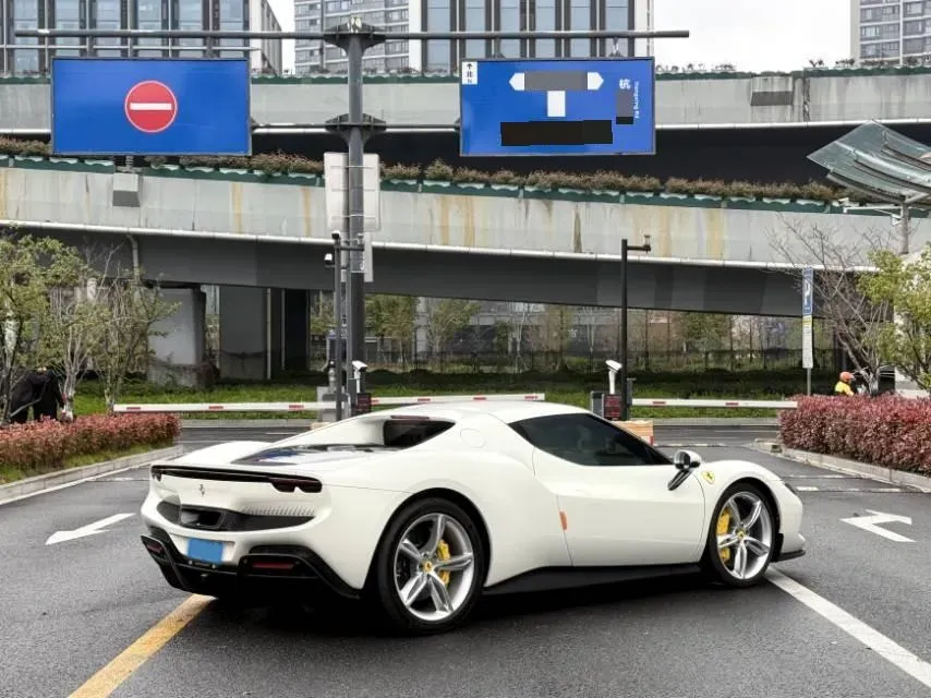 2021 Ferrari 296 3.0T 663HP V6 8DCT PHEV 7.45KWH,autocango,china used car exporter,china ev exporter,chinese used car exporter,chinese used ev exporter