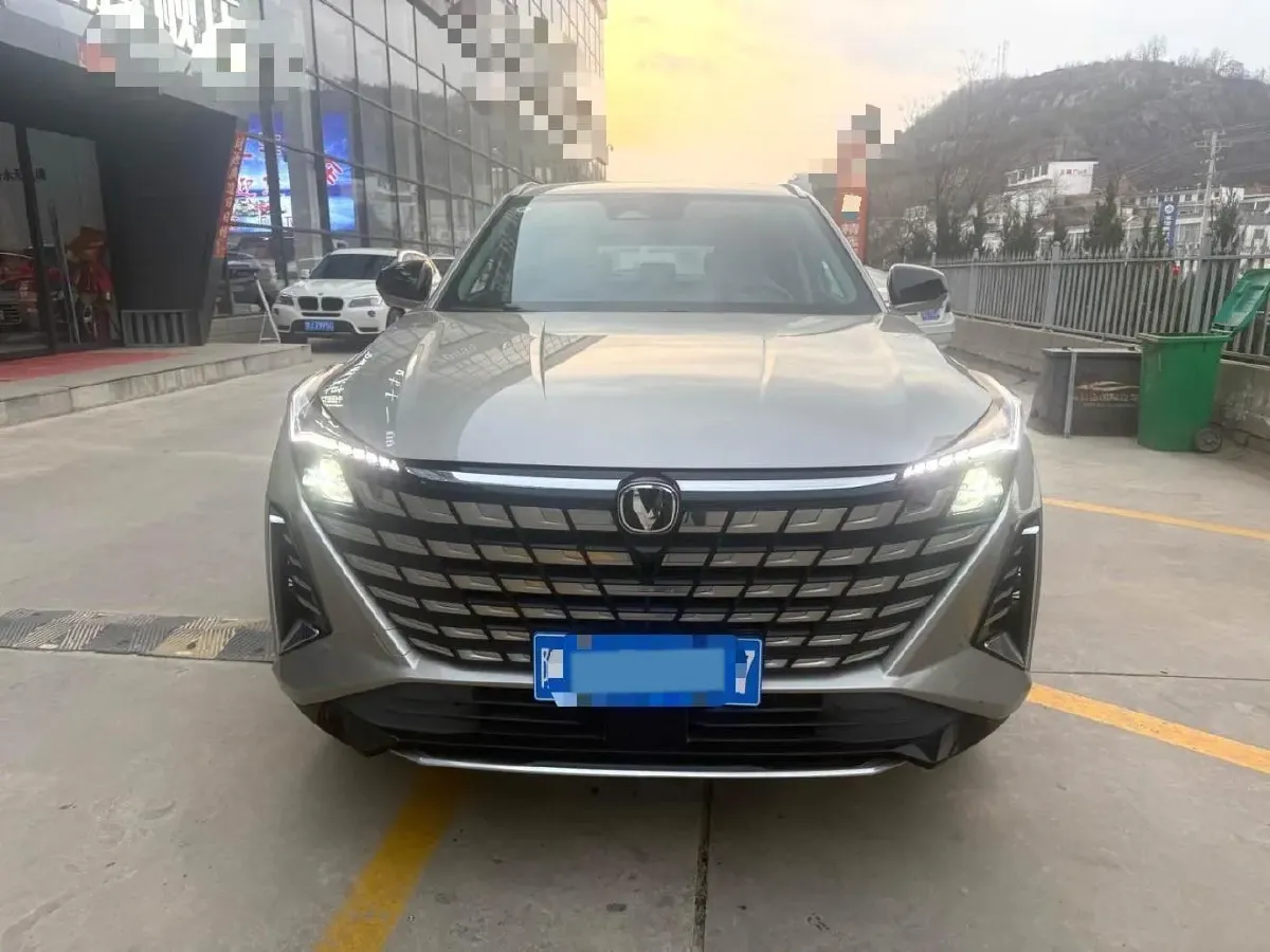 2025 ChangAn UNI-Z 1.5T 188HP L4 7DCT,autocango,china used car exporter,china ev exporter,chinese used car exporter,chinese used ev exporter