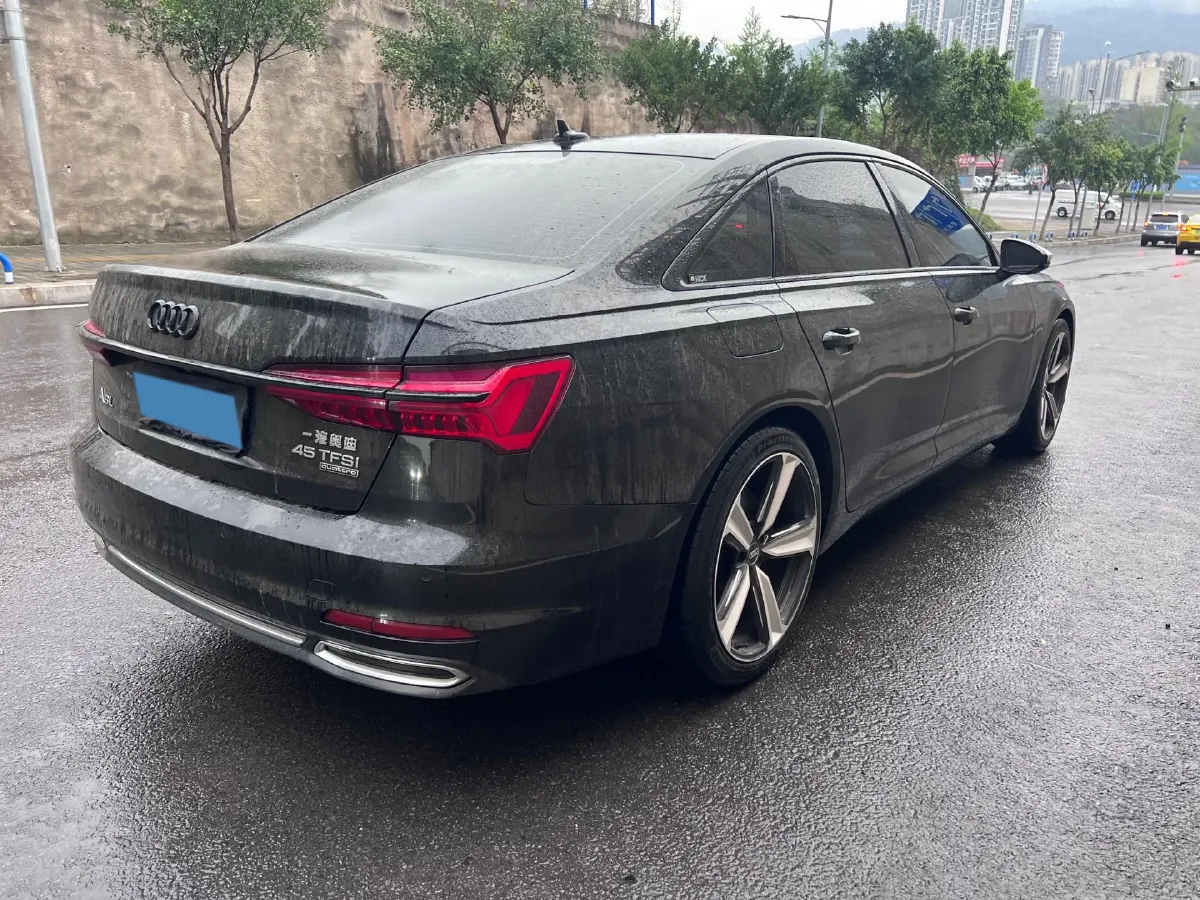 2021 Audi A6L 2.0T 224HP L4 7DCT,autocango,china used car exporter,china ev exporter,chinese used car exporter,chinese used ev exporter