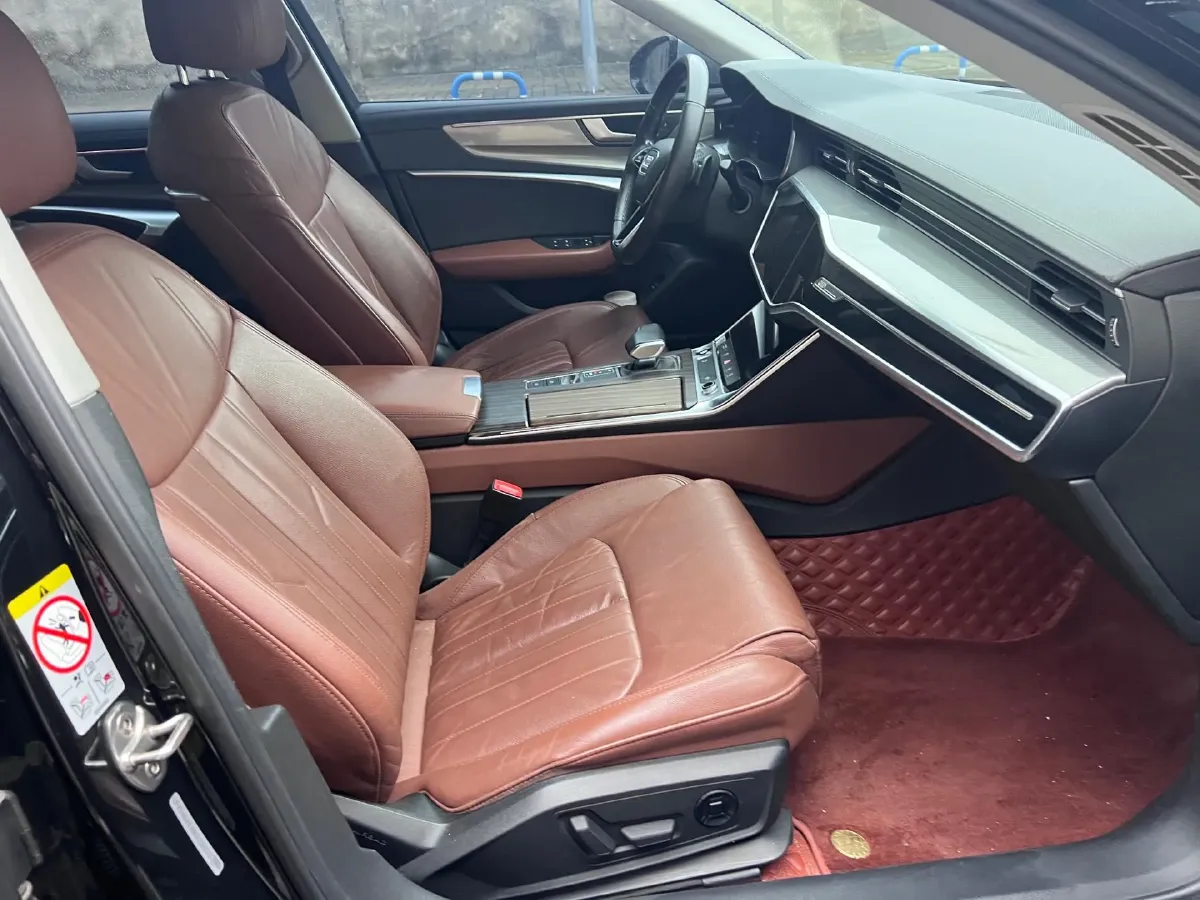 2021 Audi A6L 2.0T 224HP L4 7DCT,autocango,china used car exporter,china ev exporter,chinese used car exporter,chinese used ev exporter