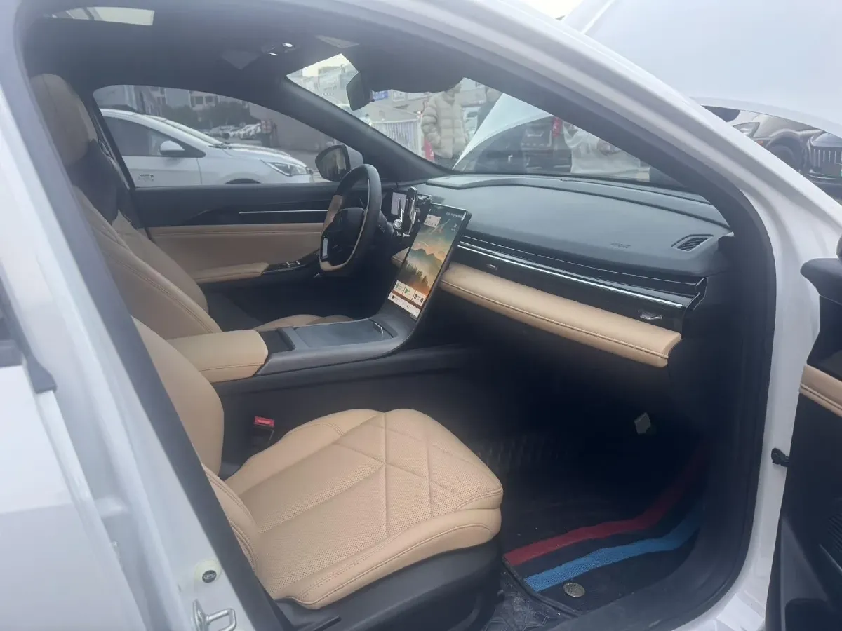 2023 Geely Galaxy L6 1.5T 163HP L4 3DHT PHEV,autocango,china used car exporter,china ev exporter,chinese used car exporter,chinese used ev exporter