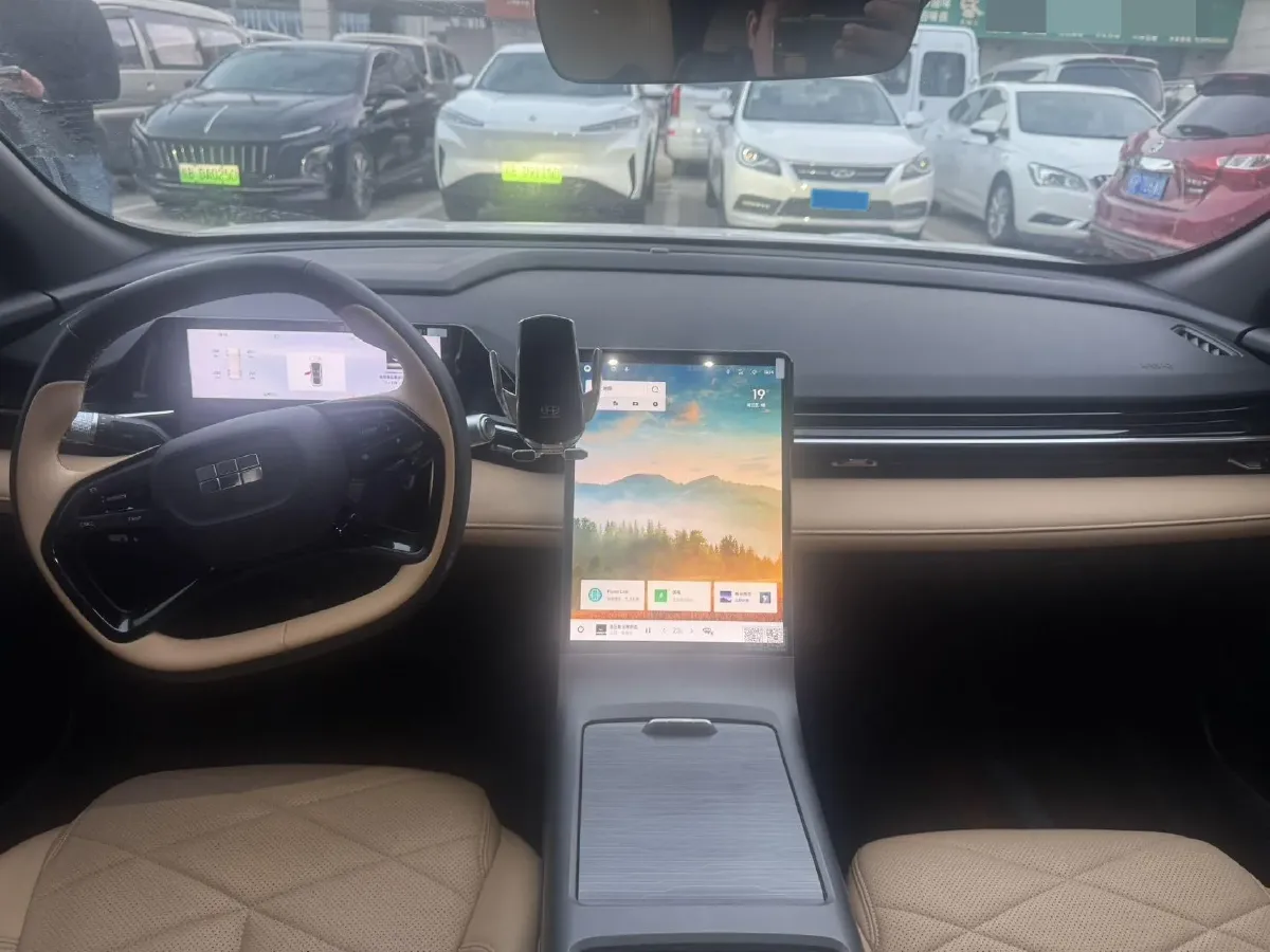 2023 Geely Galaxy L6 1.5T 163HP L4 3DHT PHEV,autocango,china used car exporter,china ev exporter,chinese used car exporter,chinese used ev exporter