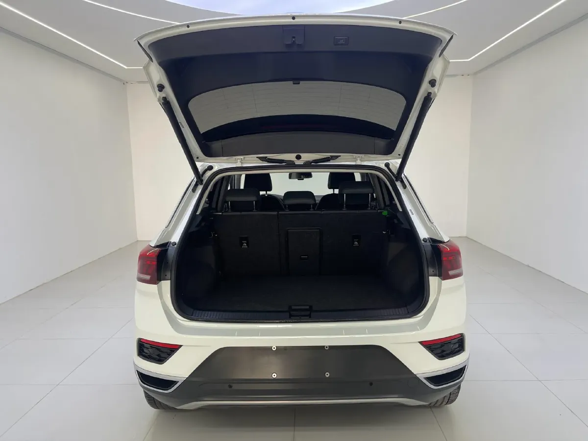2022 Volkswagen T-Roc 1.4T 150HP L4 7DCT,autocango,china used car exporter,china ev exporter,chinese used car exporter,chinese used ev exporter