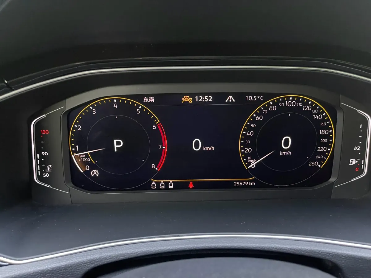 2022 Volkswagen T-Roc 1.4T 150HP L4 7DCT,autocango,china used car exporter,china ev exporter,chinese used car exporter,chinese used ev exporter