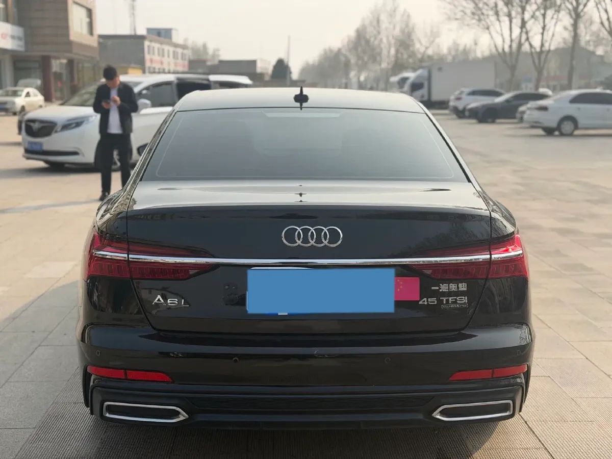 2022 Audi A6L 2.0T 190HP L4 7DCT,autocango,china used car exporter,china ev exporter,chinese used car exporter,chinese used ev exporter
