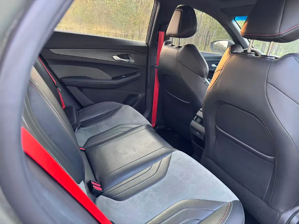 2022 Geely Binray 1.5T 181HP L4 7DCT,autocango,china used car exporter,china ev exporter,chinese used car exporter,chinese used ev exporter