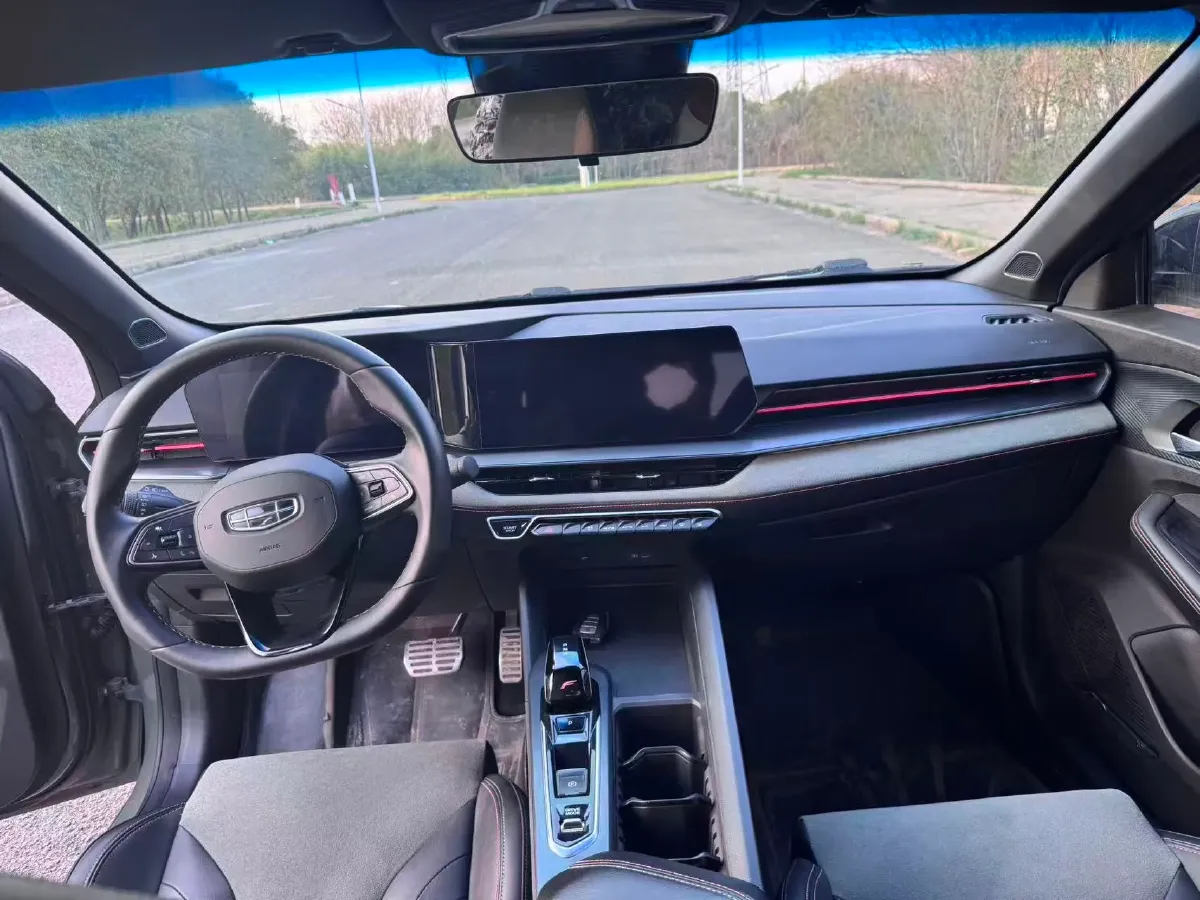 2022 Geely Binray 1.5T 181HP L4 7DCT,autocango,china used car exporter,china ev exporter,chinese used car exporter,chinese used ev exporter