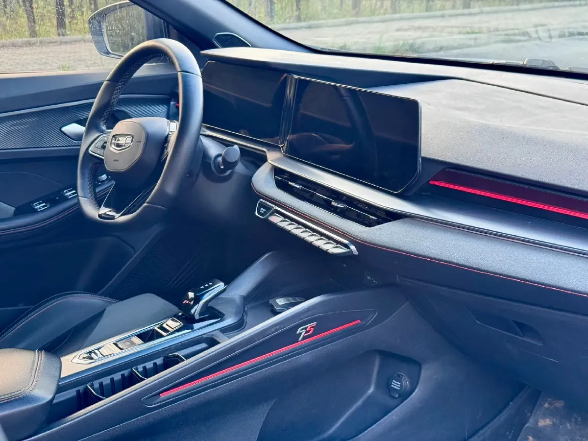 2022 Geely Binray 1.5T 181HP L4 7DCT,autocango,china used car exporter,china ev exporter,chinese used car exporter,chinese used ev exporter