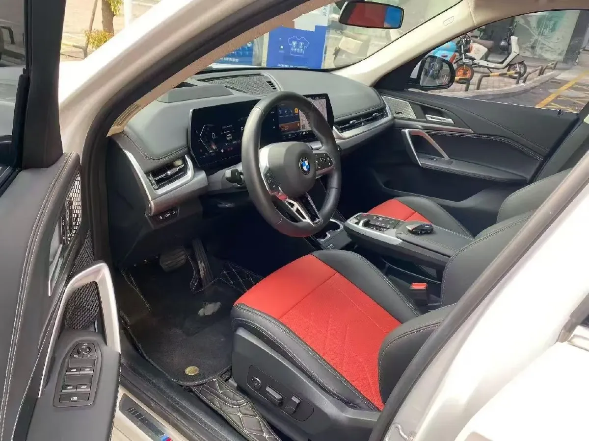2023 BMW X1 2.0T 204HP L4 7DCT,autocango,china used car exporter,china ev exporter,chinese used car exporter,chinese used ev exporter