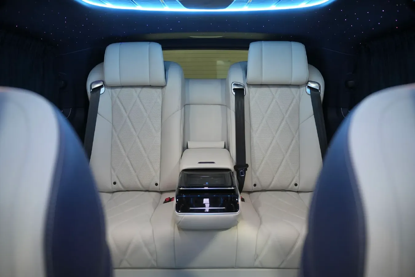 2024 Mercedes-Benz Vito 2.0T 231HP L4 9AT,autocango,china used car exporter,china ev exporter,chinese used car exporter,chinese used ev exporter