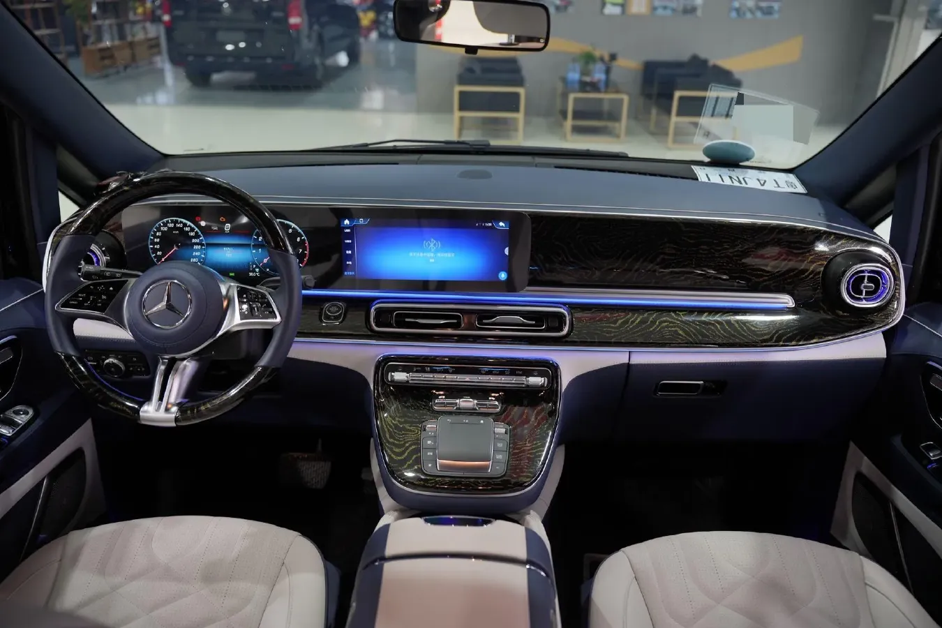 2024 Mercedes-Benz Vito 2.0T 231HP L4 9AT,autocango,china used car exporter,china ev exporter,chinese used car exporter,chinese used ev exporter