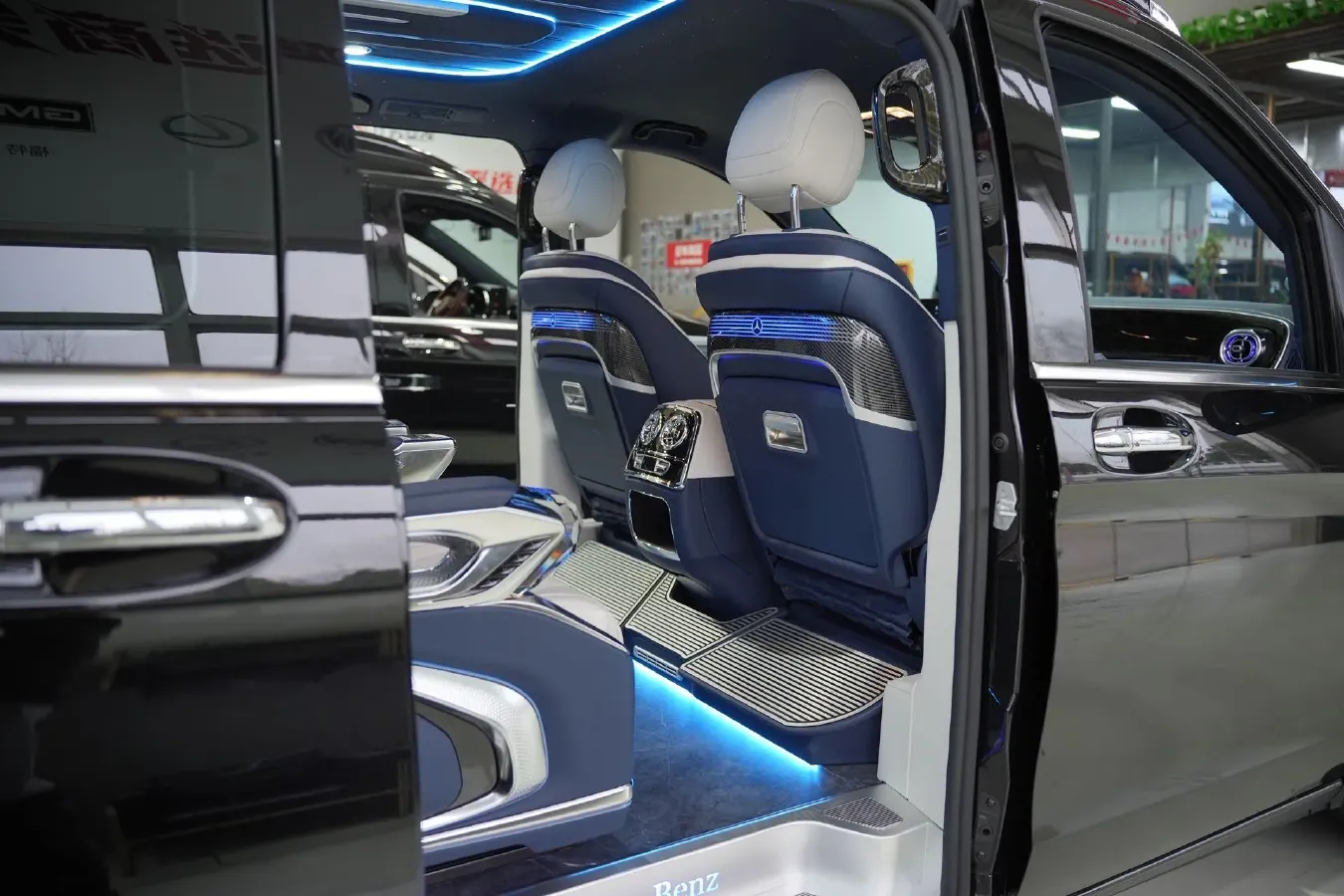 2024 Mercedes-Benz Vito 2.0T 231HP L4 9AT,autocango,china used car exporter,china ev exporter,chinese used car exporter,chinese used ev exporter