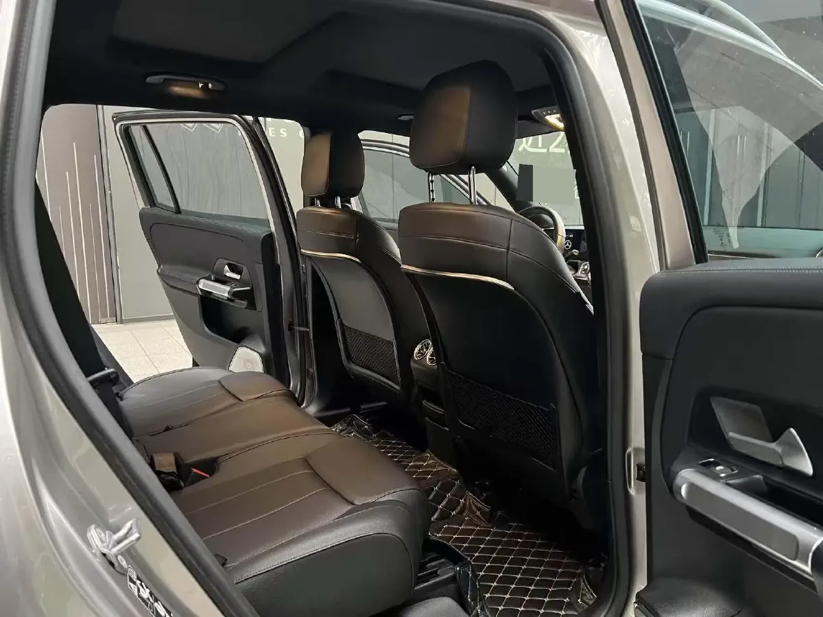 2021 Mercedes-Benz GLB Class 1.3T 136HP L4 7DCT,autocango,china used car exporter,china ev exporter,chinese used car exporter,chinese used ev exporter
