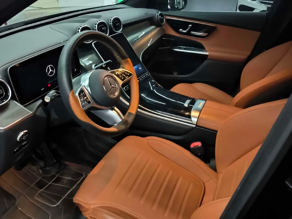 2023 Mercedes-Benz GLC Class 2.0T 204HP L4 9AT,autocango,china used car exporter,china ev exporter,chinese used car exporter,chinese used ev exporter