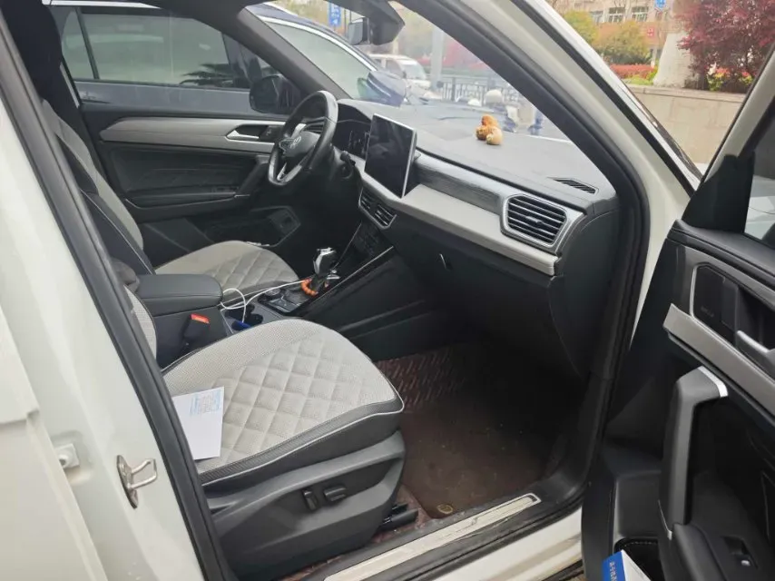 2023 Volkswagen Tayron X 2.0T 220HP L4 7DCT,autocango,china used car exporter,china ev exporter,chinese used car exporter,chinese used ev exporter