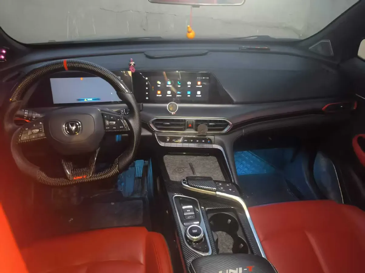 2020 ChangAn UNI-T 1.5T 180HP L4 7DCT,autocango,china used car exporter,china ev exporter,chinese used car exporter,chinese used ev exporter