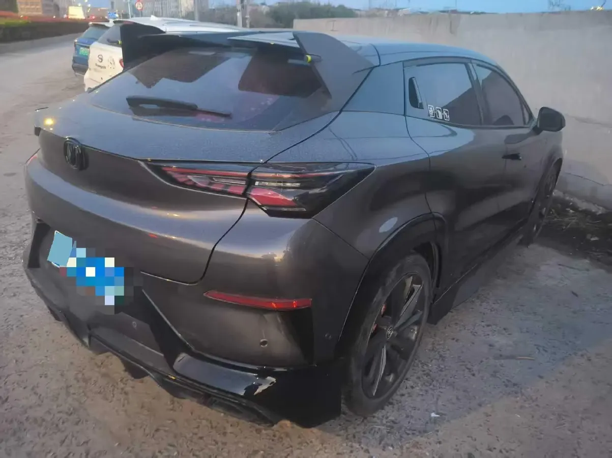 2020 ChangAn UNI-T 1.5T 180HP L4 7DCT,autocango,china used car exporter,china ev exporter,chinese used car exporter,chinese used ev exporter