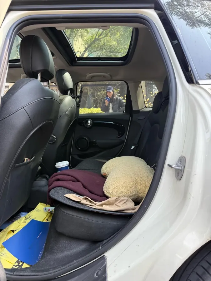 2019 MINI MINI 1.5T 136HP L3 7DCT,autocango,china used car exporter,china ev exporter,chinese used car exporter,chinese used ev exporter