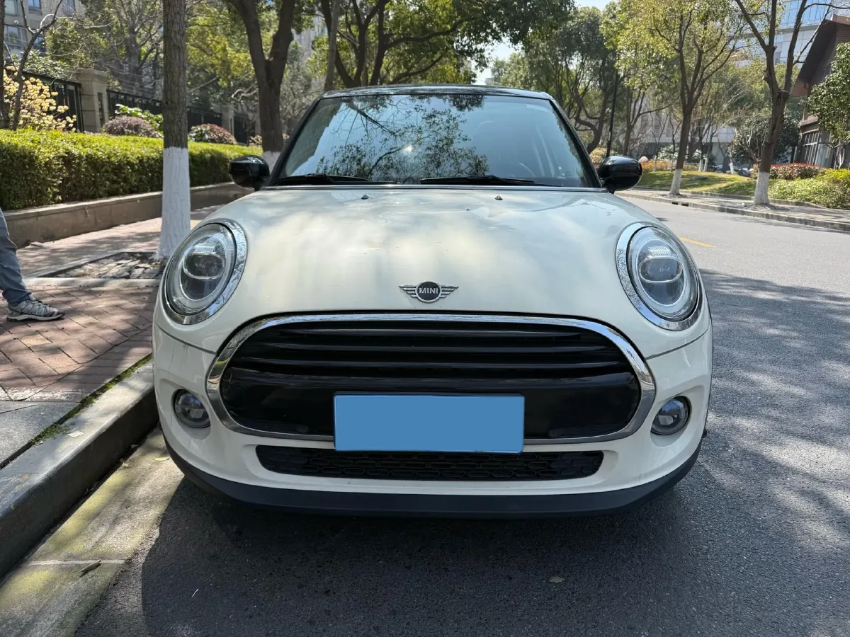 2019 MINI MINI 1.5T 136HP L3 7DCT,autocango,china used car exporter,china ev exporter,chinese used car exporter,chinese used ev exporter