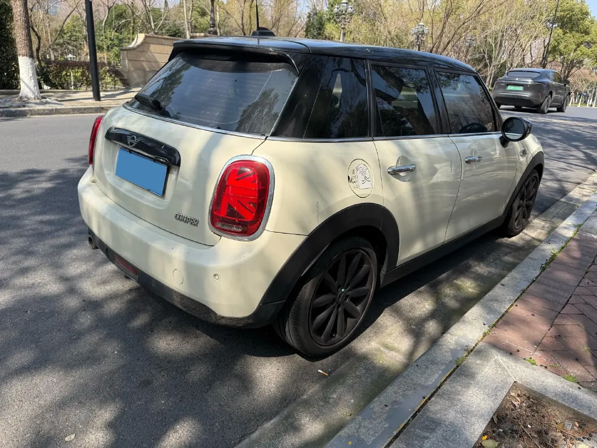2019 MINI MINI 1.5T 136HP L3 7DCT,autocango,china used car exporter,china ev exporter,chinese used car exporter,chinese used ev exporter