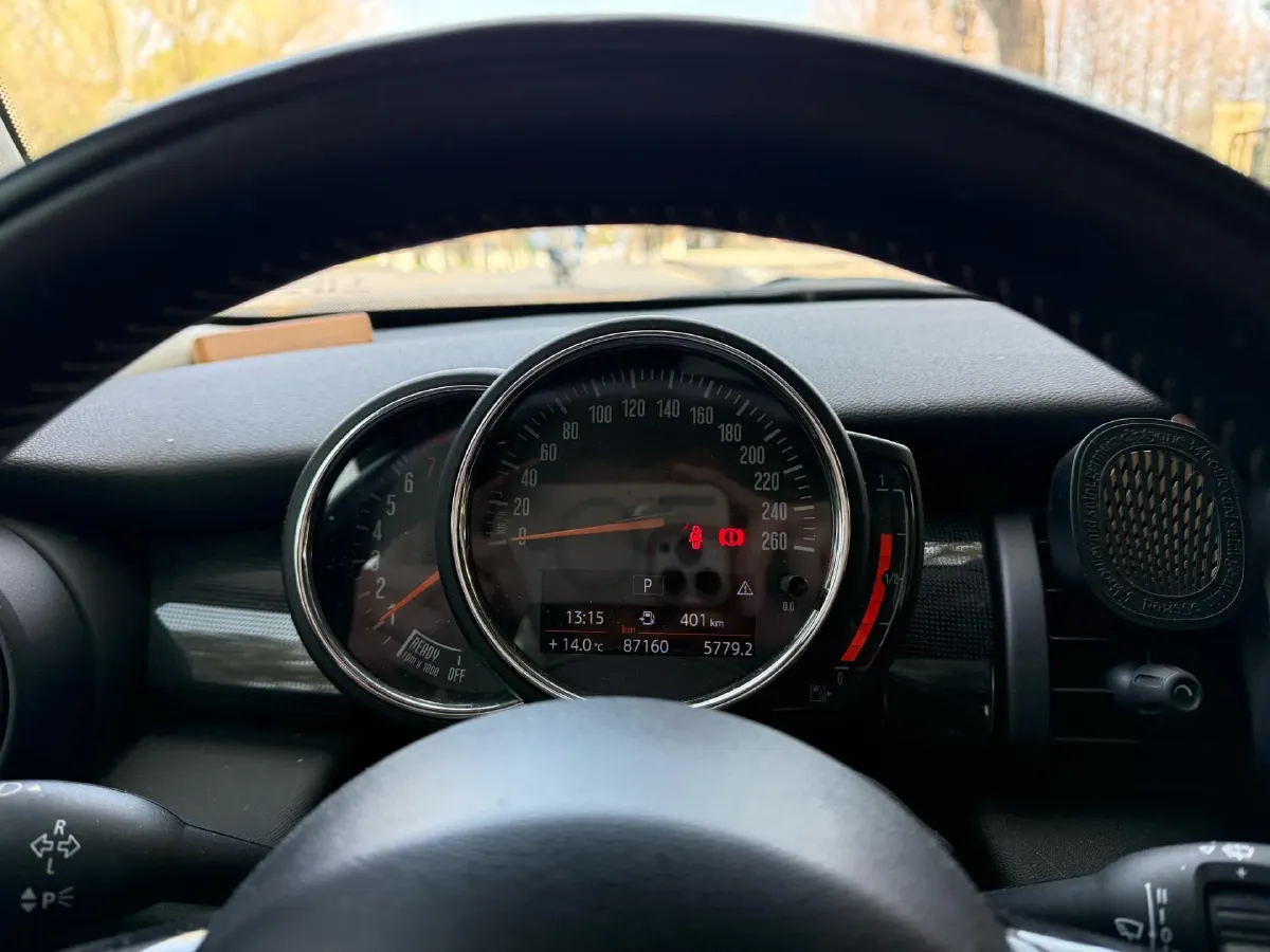 2019 MINI MINI 1.5T 136HP L3 7DCT,autocango,china used car exporter,china ev exporter,chinese used car exporter,chinese used ev exporter