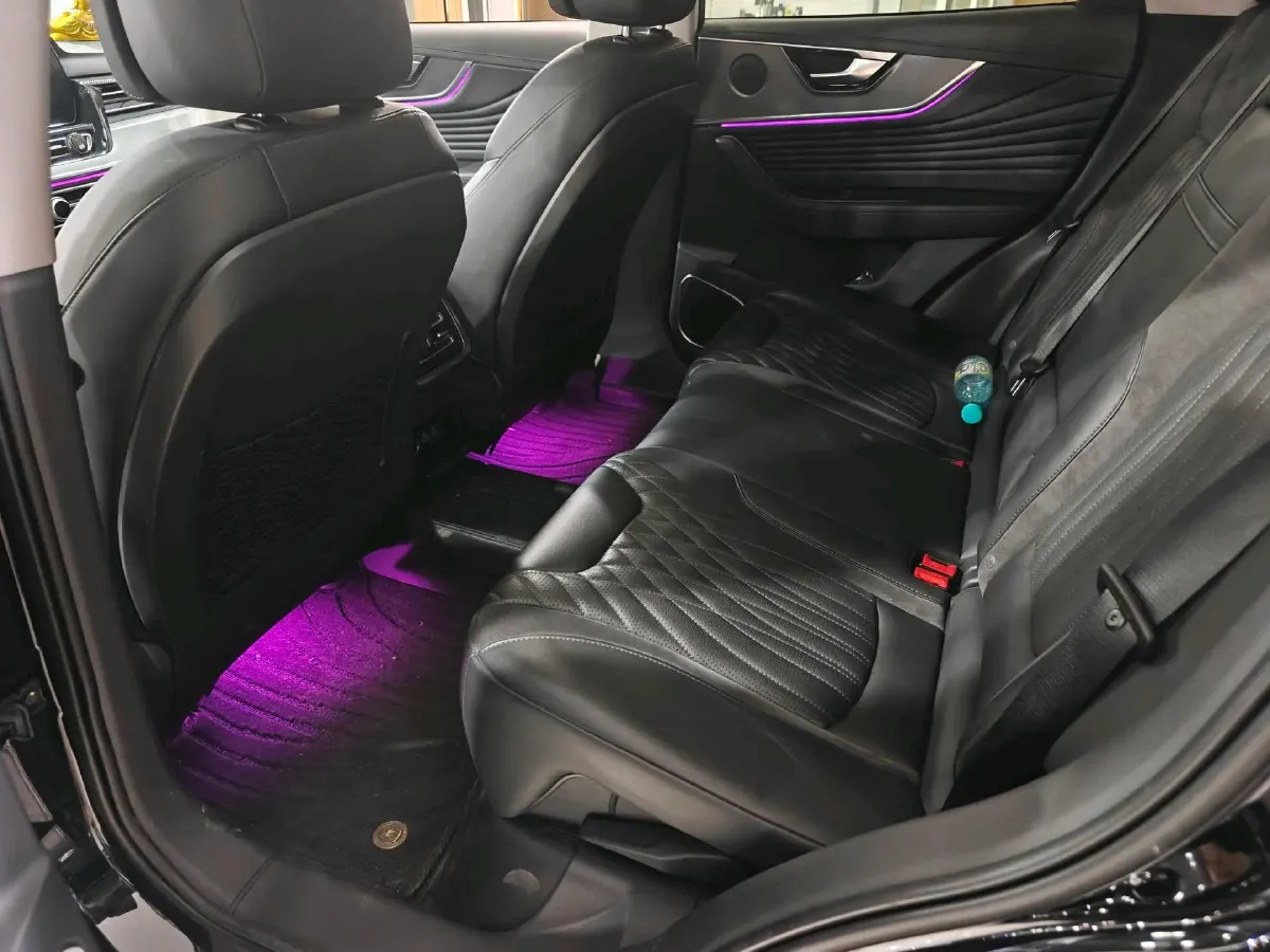 2023 HongQi HS5 2.0T 252HP L4 8AT,autocango,china used car exporter,china ev exporter,chinese used car exporter,chinese used ev exporter