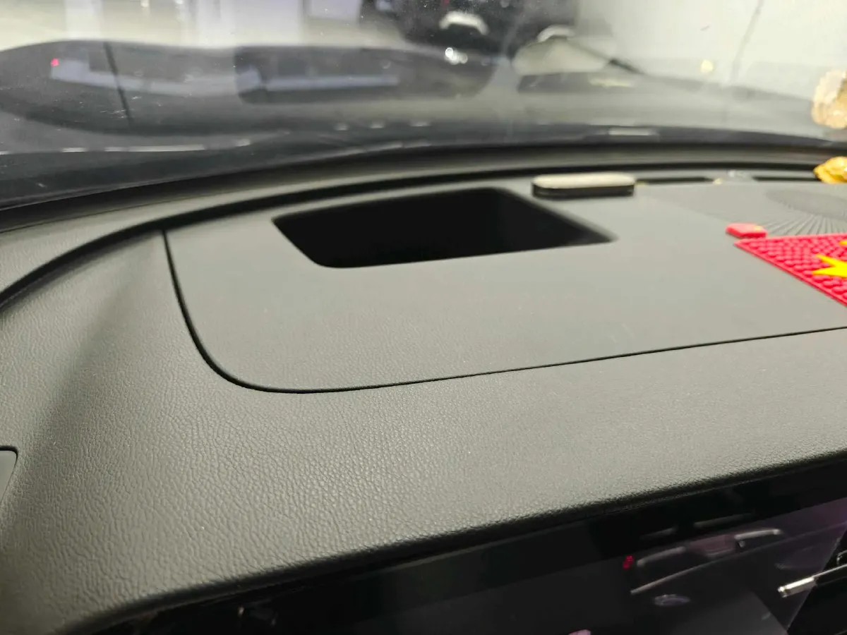 2023 HongQi HS5 2.0T 252HP L4 8AT,autocango,china used car exporter,china ev exporter,chinese used car exporter,chinese used ev exporter