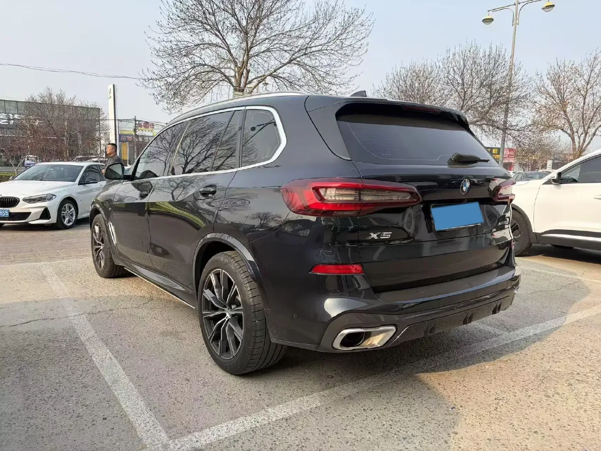 2022 BMW X5 2.0T 245HP L4 8AT,autocango,china used car exporter,china ev exporter,chinese used car exporter,chinese used ev exporter