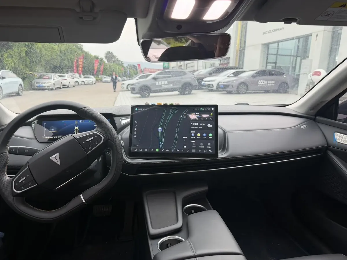 2022 DongFeng Forthing LingZhi EV BEV 68.4KWH,autocango,china used car exporter,china ev exporter,chinese used car exporter,chinese used ev exporter