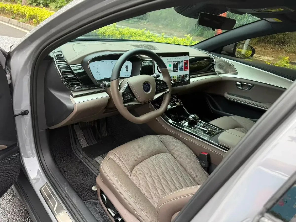 2025 BYD Han BEV 72KWH,autocango,china used car exporter,china ev exporter,chinese used car exporter,chinese used ev exporter